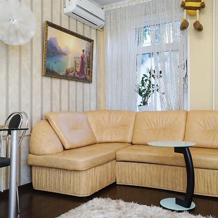 Apartment Akropol On Suvorova Street Rostov-na-Donu Eksteriør bilde